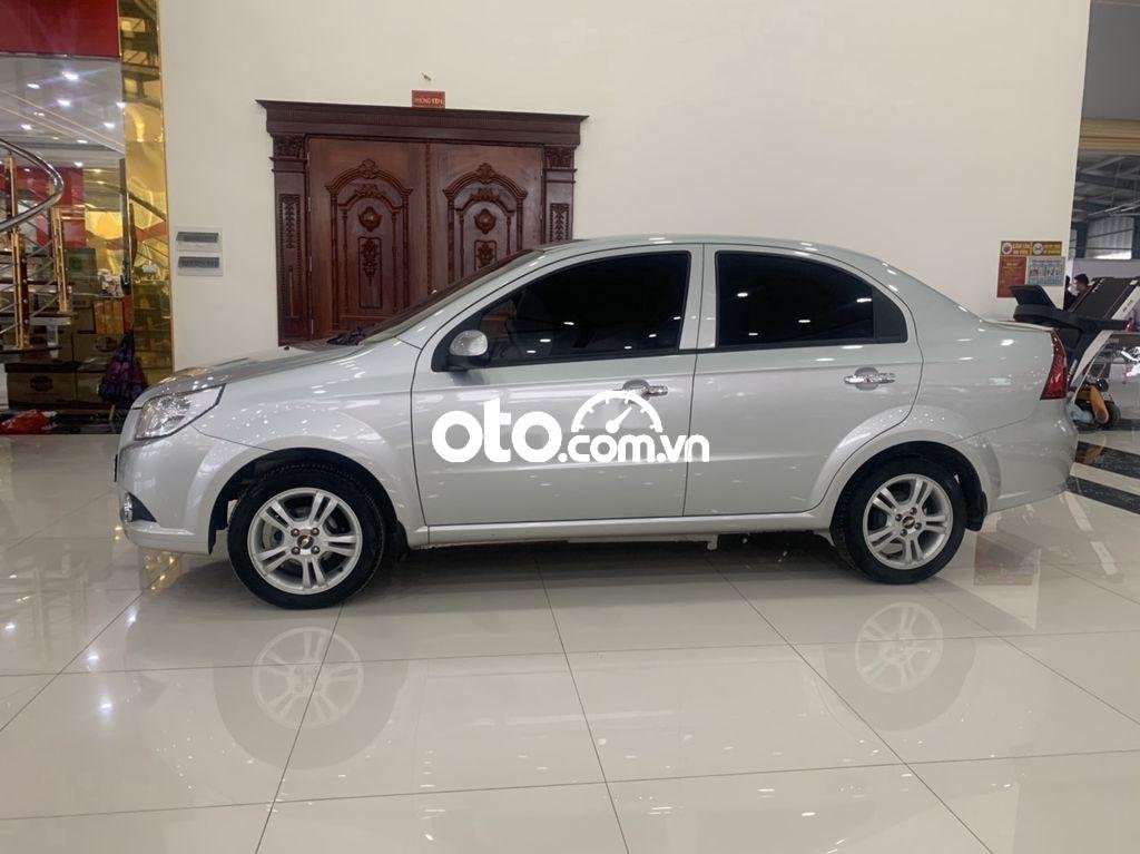 Chevrolet Aveo LT 1.5 MT  2017 - Cần bán gấp Chevrolet Aveo LT 1.5 MT năm 2017, giá chỉ 285 triệu