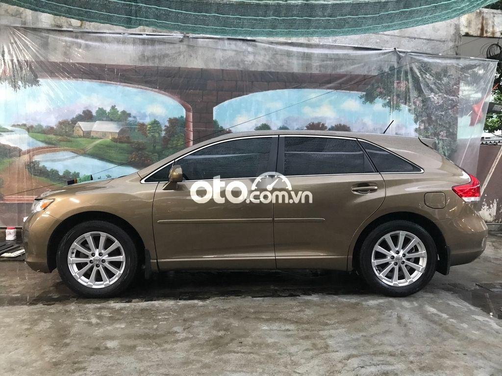 Toyota Venza 2009 - Cần bán gấp Toyota Venza 2.7 AWD AT năm sản xuất 2009, nhập khẩu nguyên chiếc