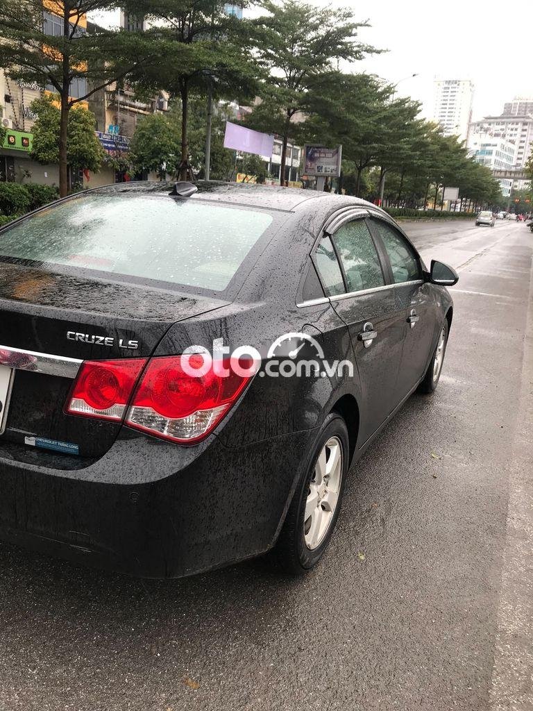 Chevrolet Cruze LS 2011 - Cần bán xe Chevrolet Cruze LS năm 2011, màu đen, 212tr