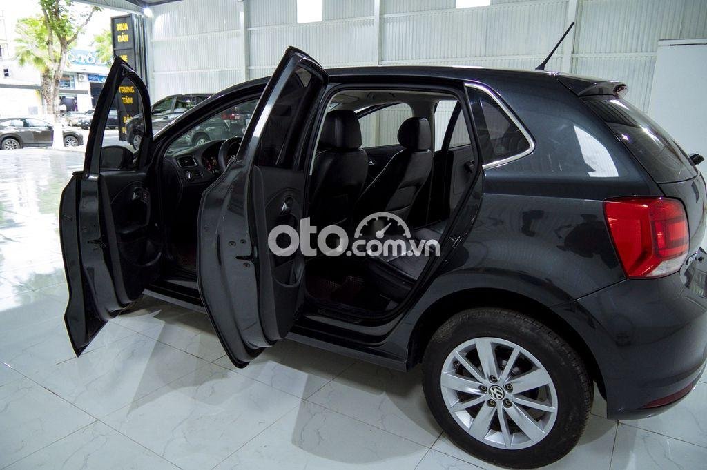 Volkswagen Polo  1.6AT 2016 - Xe Volkswagen Polo 1.6AT năm sản xuất 2016, màu xanh lam 