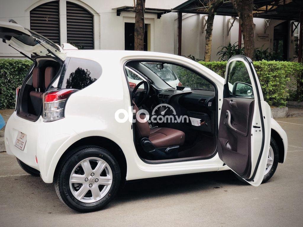 Toyota IQ   AT 2011 - Bán ô tô Toyota IQ AT năm sản xuất 2011, màu trắng, nhập khẩu nguyên chiếc