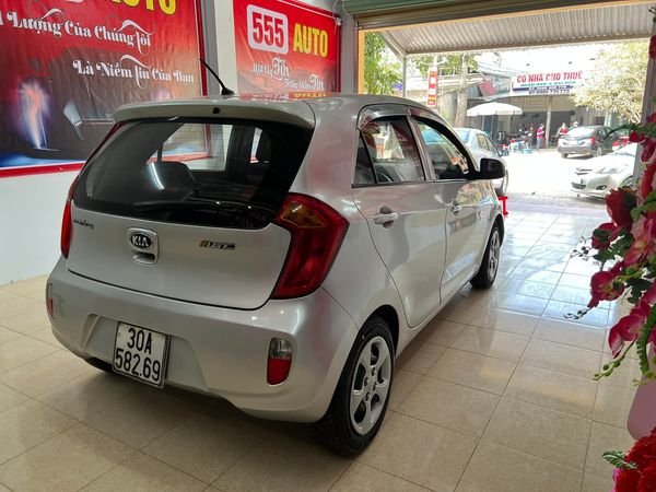 Kia Morning 1.1MT 2015 - Cần bán xe Kia Morning 1.1MT năm sản xuất 2015, màu bạc  