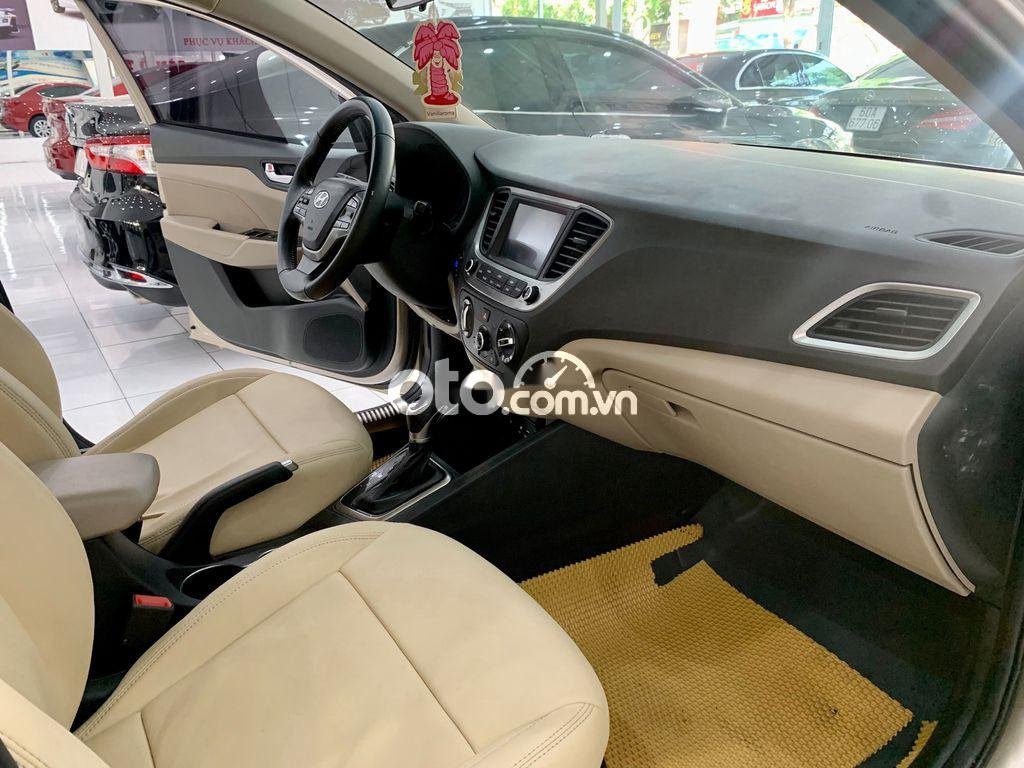 Hyundai Accent 1.4 AT tiêu chuẩn 2018 - Bán xe Hyundai Accent 1.4 AT tiêu chuẩn sản xuất 2018