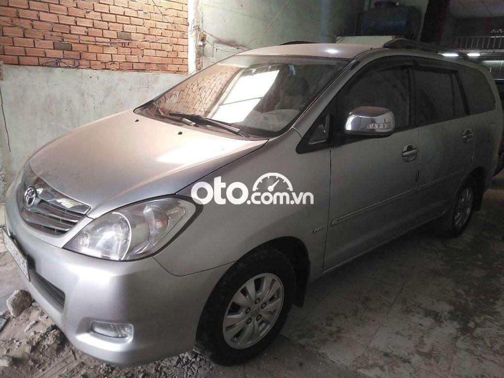 Toyota Innova  V 2008 - Bán xe Toyota Innova V năm 2008, màu bạc 