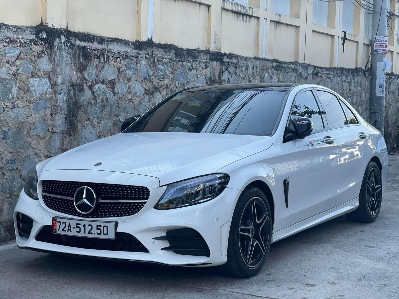 Mercedes-Benz C300 AMG 2021 - Bán Mercedes Benz C300 AMG sản xuất 2021