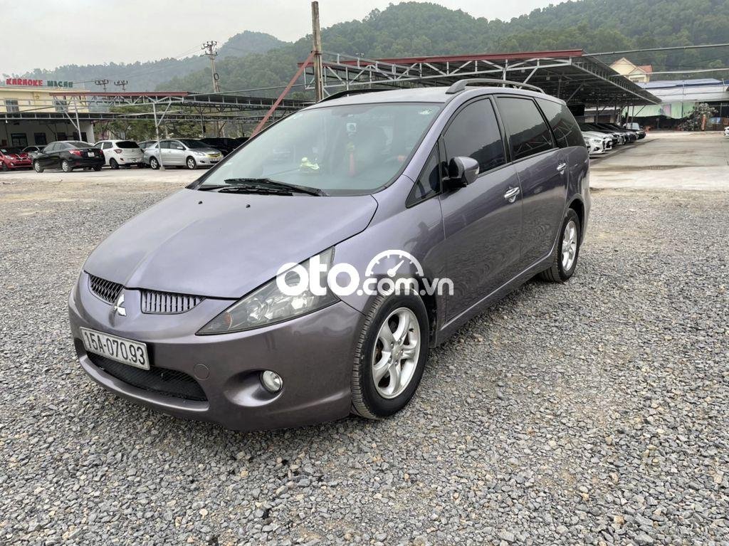 Mitsubishi Grandis 2.4AT 2005 - Cần bán xe Mitsubishi Grandis 2.4AT năm sản xuất 2005 xe gia đình