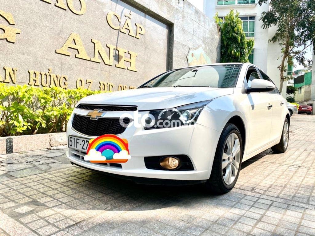 Chevrolet Cruze LTZ  2015 - Cần bán xe Chevrolet Cruze LTZ sản xuất năm 2015, màu trắng 