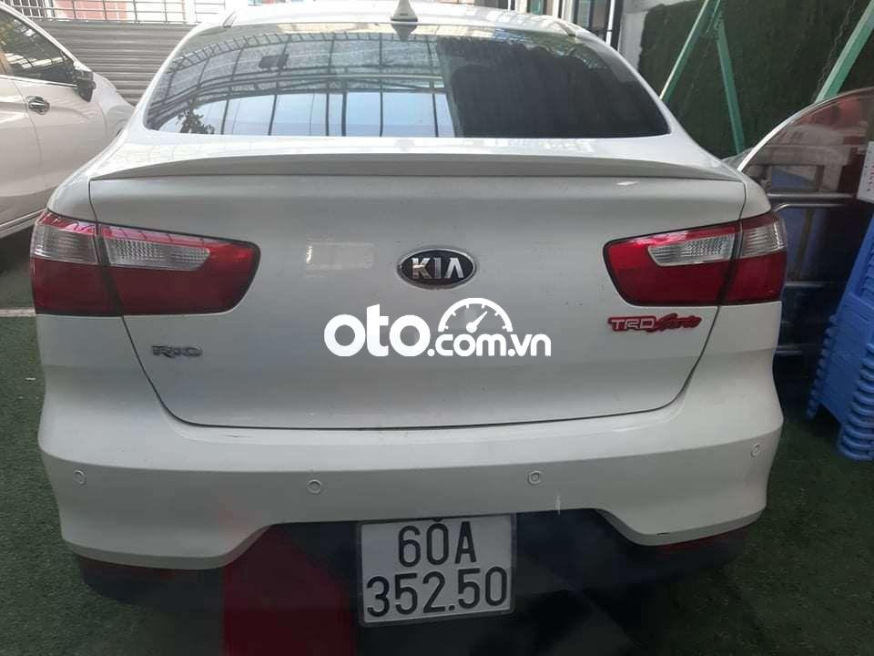 Kia Rio  1.4G 2016 - Bán Kia Rio 1.4G sản xuất năm 2016, màu trắng, nhập khẩu nguyên chiếc