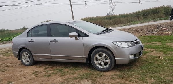 Honda Civic AT 2008 - Bán xe Honda Civic AT sản xuất 2008, màu bạc số tự động, giá chỉ 260 triệu