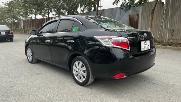 Toyota Vios E 2016 - Cần bán xe Toyota Vios E sản xuất 2016, màu đen, 336tr