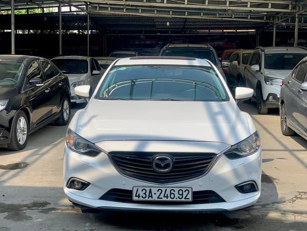 Mazda 6 2016 - Cần bán gấp Mazda 6 sản xuất 2016, màu trắng, cam kết xe không đại tu động cơ hộp số, bao check hãng thaoir mái