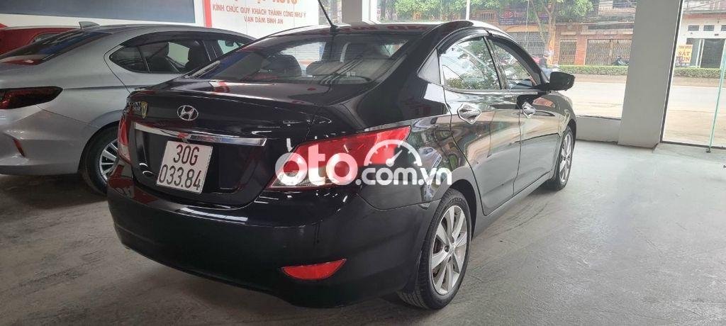 Hyundai Accent   Blue 2014 - Cần bán Hyundai Accent Blue sản xuất năm 2014, màu đen