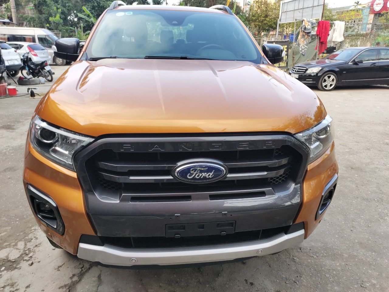 Ford Ranger 2018 - Cần bán xe Ford Ranger Wiltrack Biturbo 2.0 4x4 AT đời 2018 nhập khẩu giá chỉ 795tr