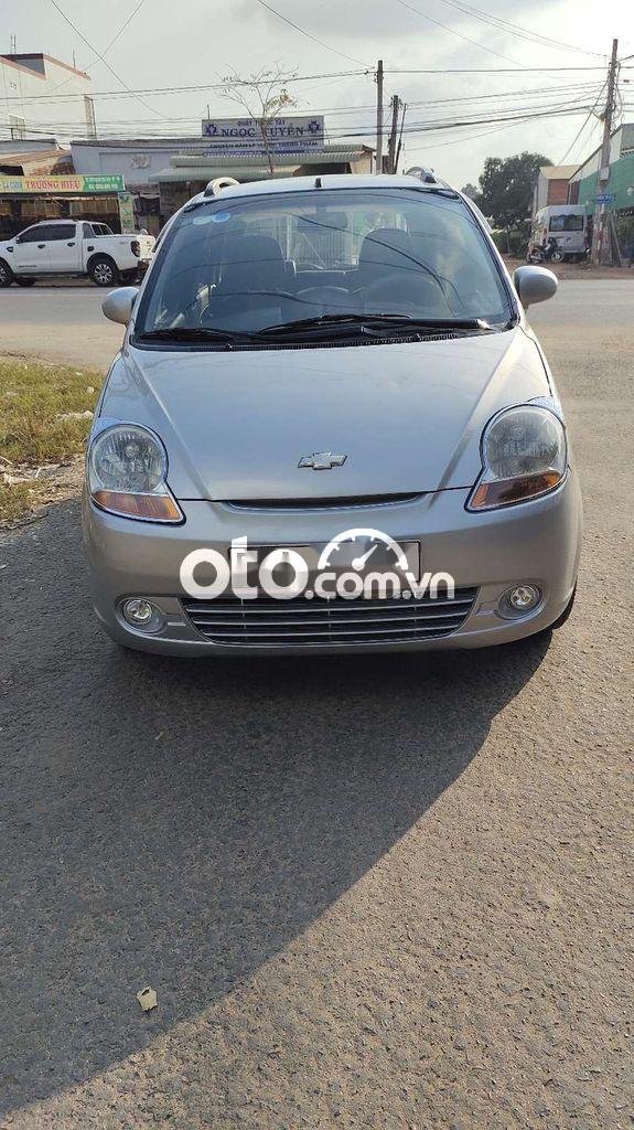 Chevrolet Spark LT 2010 - Bán ô tô Chevrolet Spark LT năm sản xuất 2010, màu bạc, giá chỉ 125 triệu