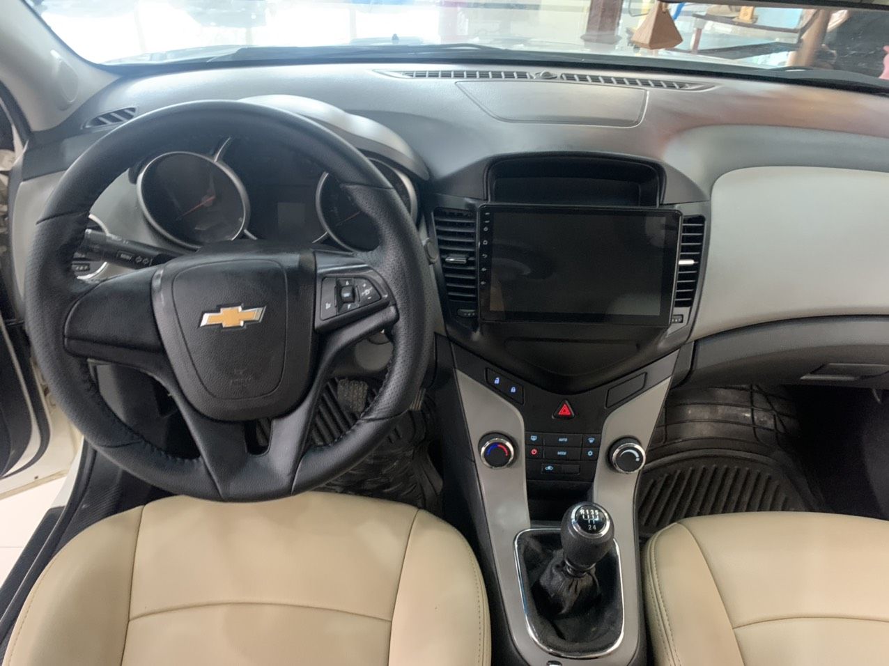 Bán xe Chevrolet Cruze 1.6MT sản xuất năm 2014