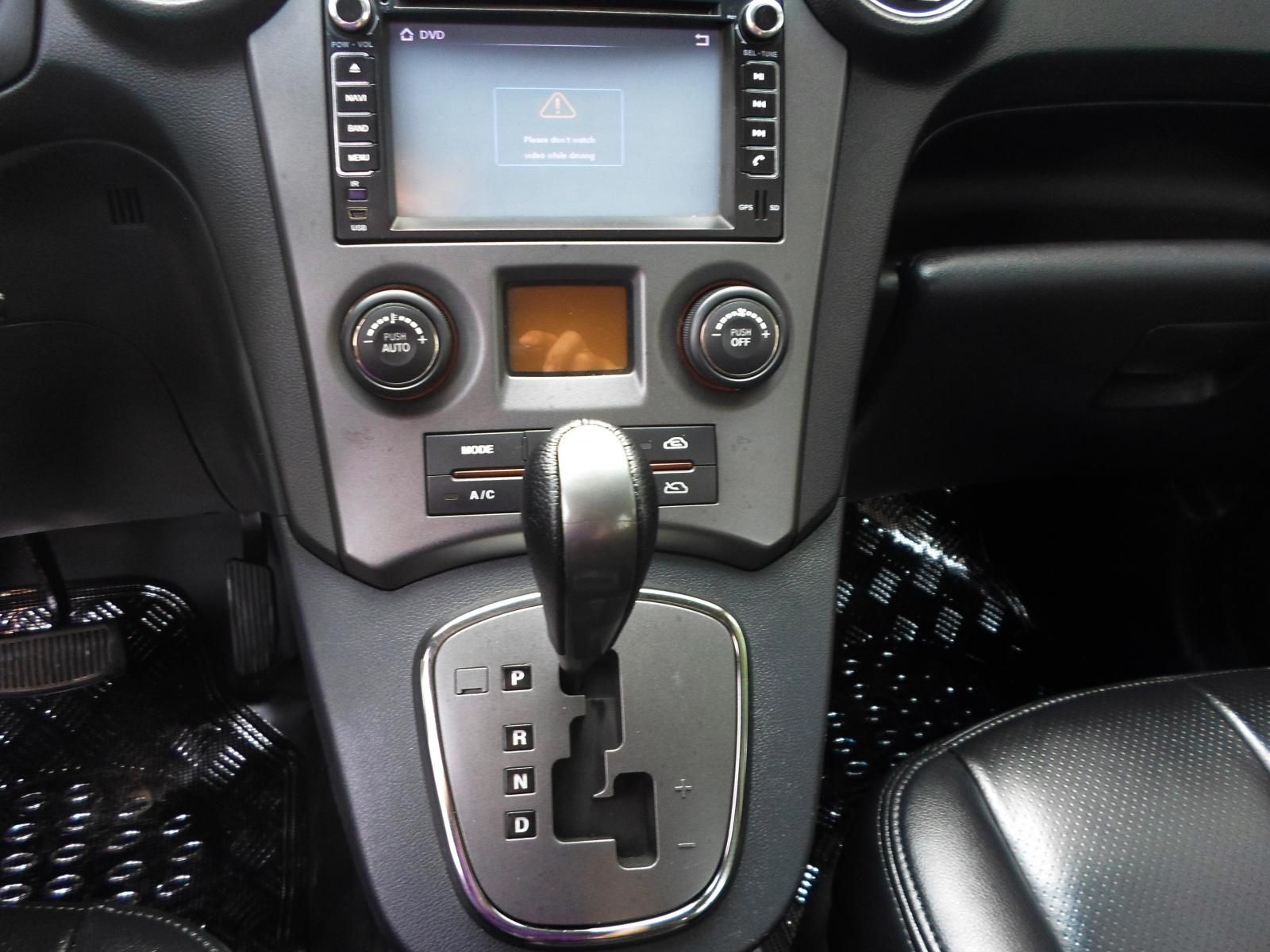 Kia Carens 2015 - Kia Carens bản S cao cấp nhất hiếm có lắm - 2.0 tự động, xe mới như xe hãng