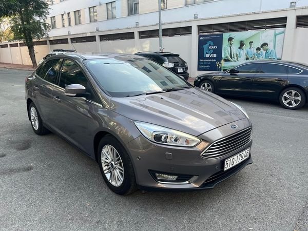 Ford Focus Titanium 2018 - Bán Ford Focus Titanium sản xuất năm 2018, giá chỉ 650 triệu