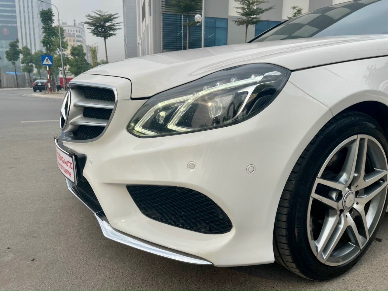 Mercedes-Benz E400 2014 - Cần bán xe Mercedes-Benz E400 - Bao check toàn quốc - Thủ tục nhanh chóng