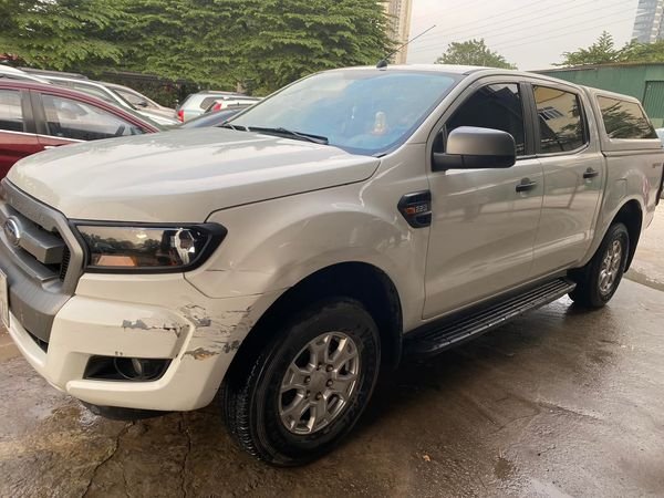 Ford Ranger XLS 4x2MT 2016 - Bán xe Ford Ranger XLS 4x2MT năm 2016, màu trắng số sàn