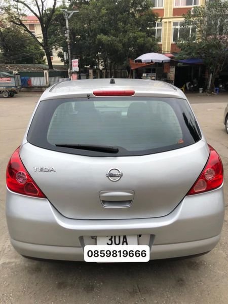 Nissan Tiida 1.6 2007 - Cần bán lại xe Nissan Tiida 1.6 sản xuất 2007, màu bạc