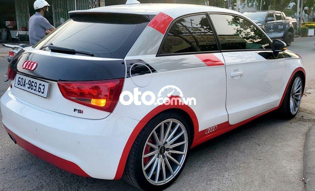 Audi A1  1.4 Turbo Sport 2010 - Cần bán lại xe Audi A1 1.4 Turbo Sport năm sản xuất 2010, màu trắng, xe nhập số tự động