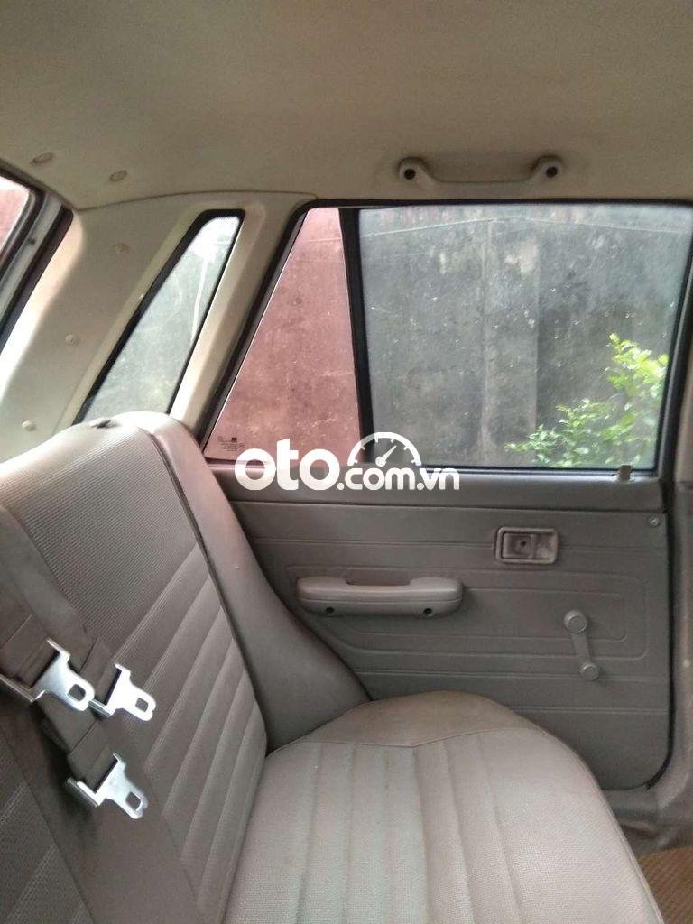 Kia CD5 2004 - Bán Kia CD5 năm sản xuất 2004, màu bạc, giá tốt