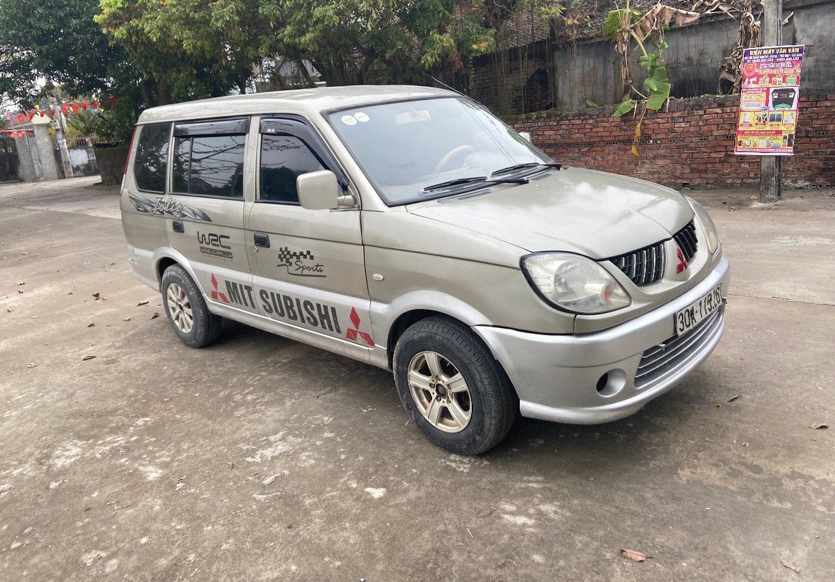 Mitsubishi Jolie MB  2004 - Bán Mitsubishi Jolie MB sản xuất năm 2004, màu ghi vàng