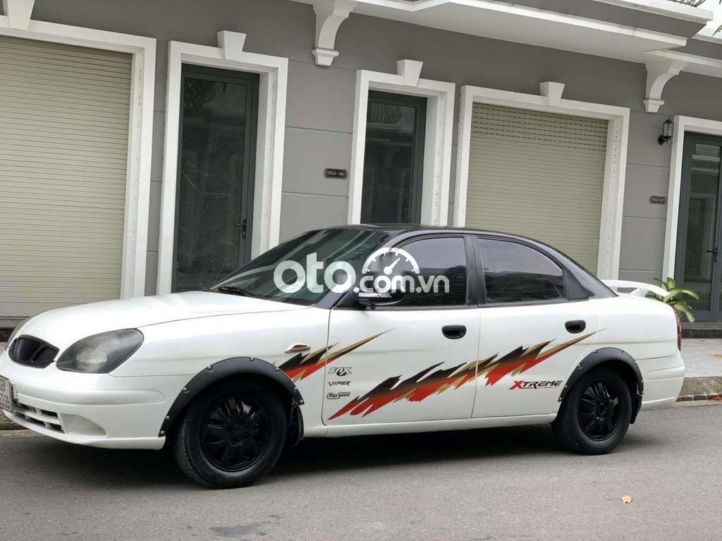 Daewoo Nubira 2003 - Bán ô tô Daewoo Nubira 2.0 năm 2003, màu trắng