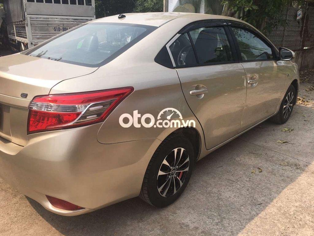 Toyota Vios MT 2015 - Cần bán gấp Toyota Vios MT sản xuất 2015, nhập khẩu, giá chỉ 275 triệu