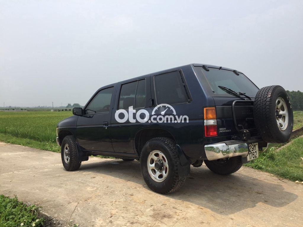 Nissan Pathfinder 1994 - Cần bán gấp Nissan Pathfinder năm 1994, màu xanh lam, xe nhập 