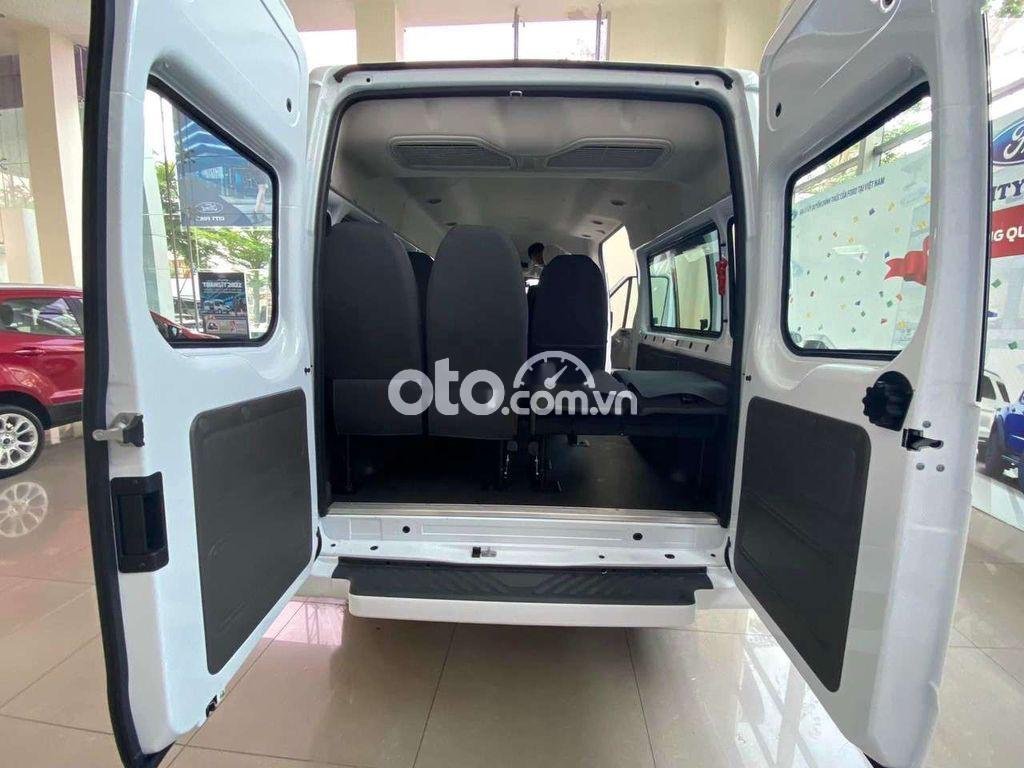 Ford Transit 2022 - Cần bán Ford Transit năm sản xuất 2022, màu trắng, tiêu chuẩn