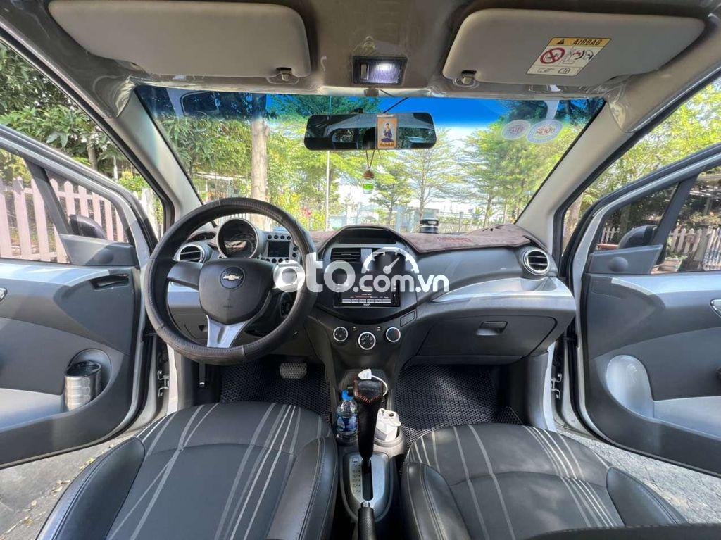 Chevrolet Spark   LTZ  2014 - Bán Chevrolet Spark LTZ năm sản xuất 2014, màu bạc, giá chỉ 220 triệu