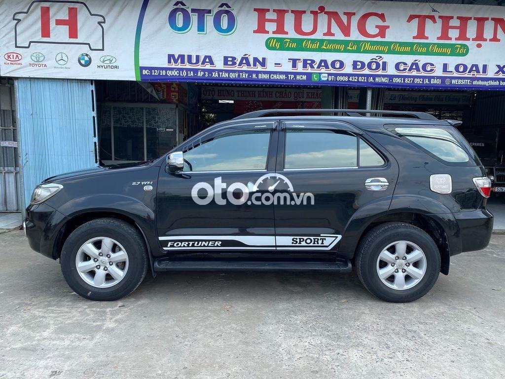 Toyota Fortuner V 2010 - Bán Toyota Fortuner V sản xuất năm 2010, màu đen