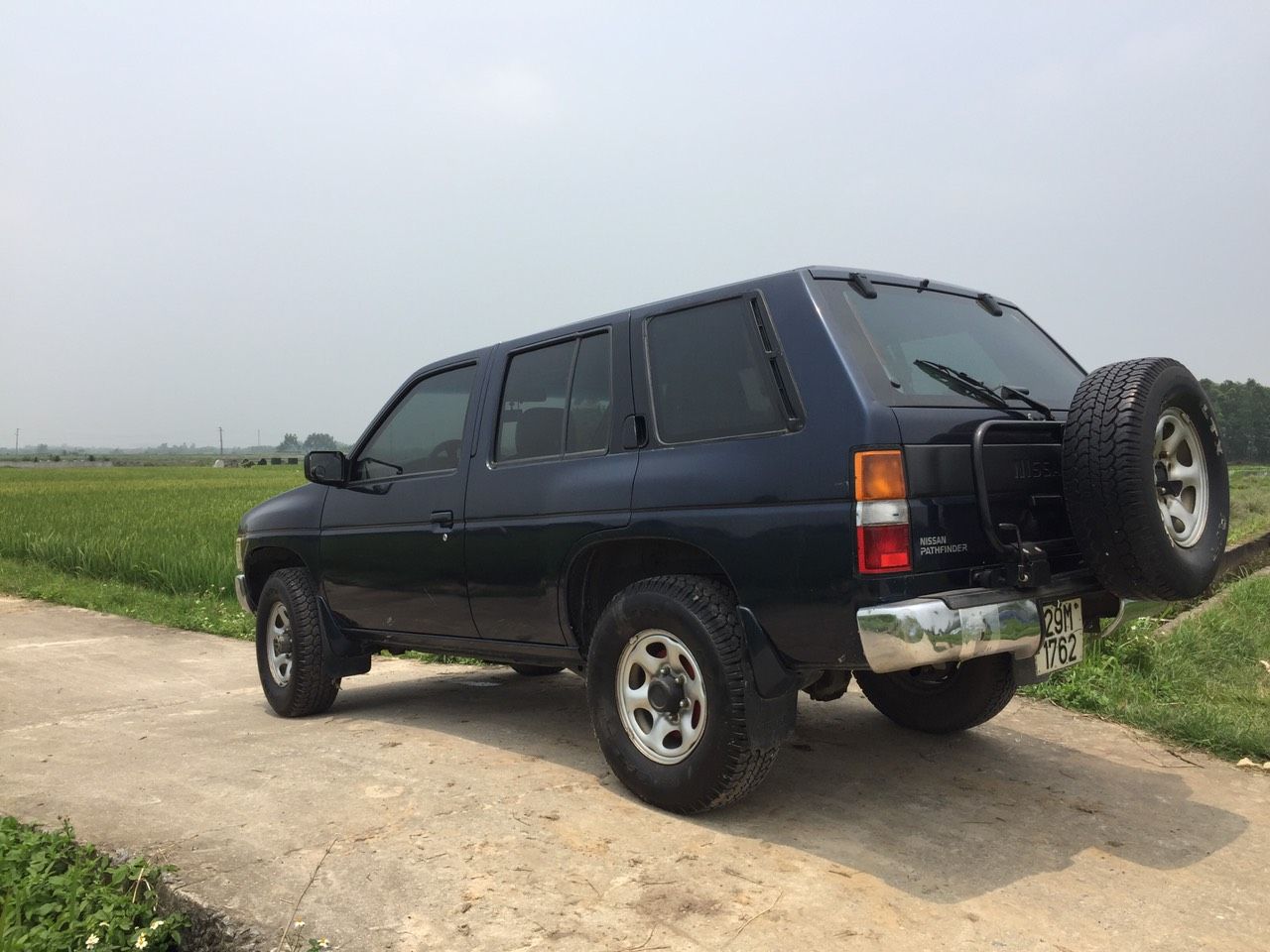 Nissan Pathfinder 1994 - Bán xe Nissan Pathfinder 2.4 chạy tốt và chắc chắn