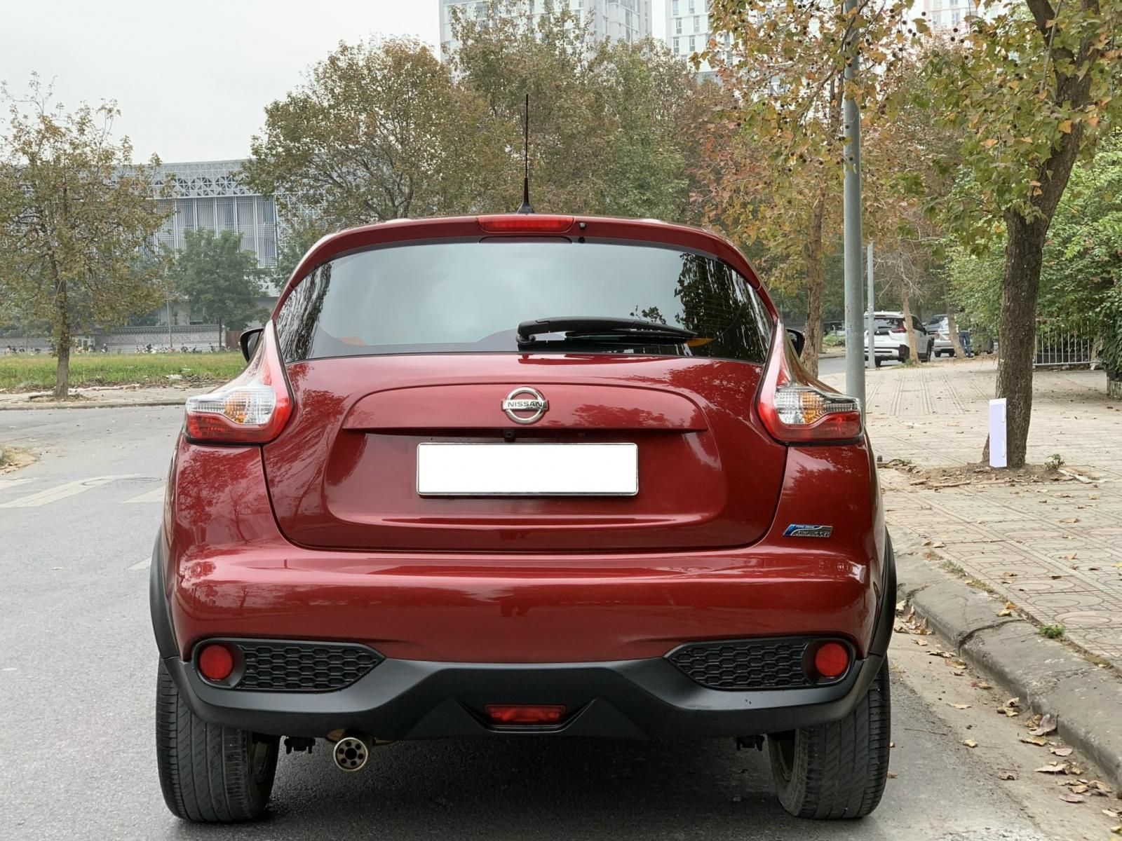 Nissan Juke 2015 - Màu đỏ, nhập khẩu