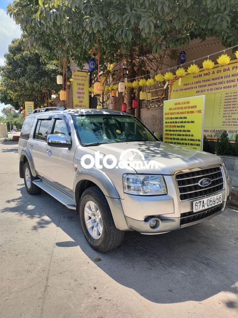 Ford Everest MT 2009 - Bán Ford Everest MT năm sản xuất 2009 số sàn, giá chỉ 295 triệu