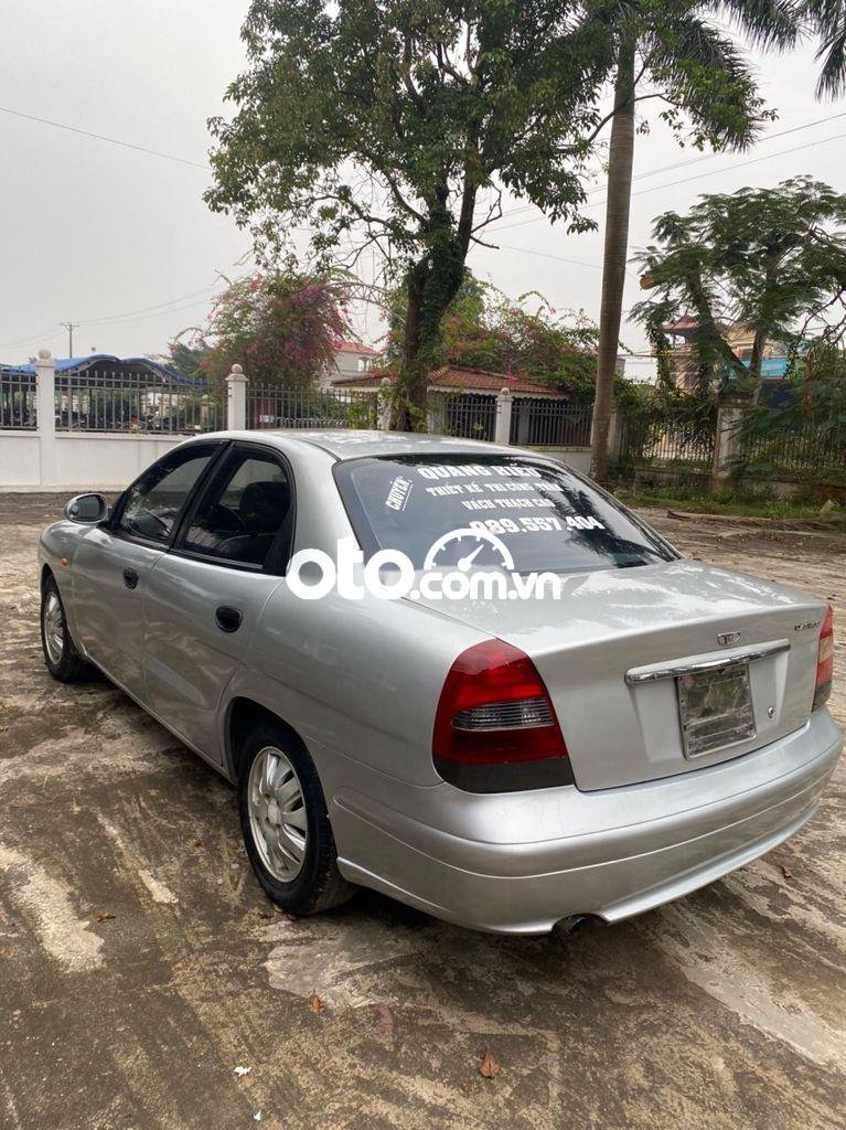 Daewoo Nubira 2002 - Bán ô tô Daewoo Nubira 2.0 sản xuất năm 2002, màu bạc