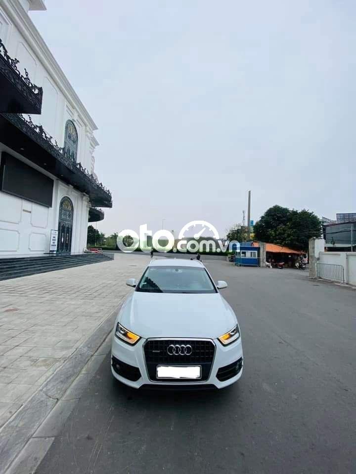 Audi Q3 2014 - Bán Audi Q3 35 TFSI sản xuất 2014, màu trắng, xe nhập