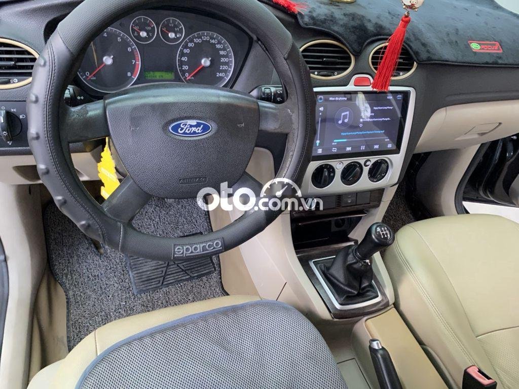 Ford Focus 2007 - Bán ô tô Ford Focus 1.8L năm sản xuất 2007, màu đen