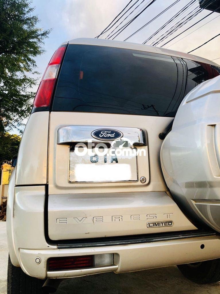 Ford Everest  Limited  2010 - Cần bán lại xe Ford Everest Limited năm sản xuất 2010 giá cạnh tranh