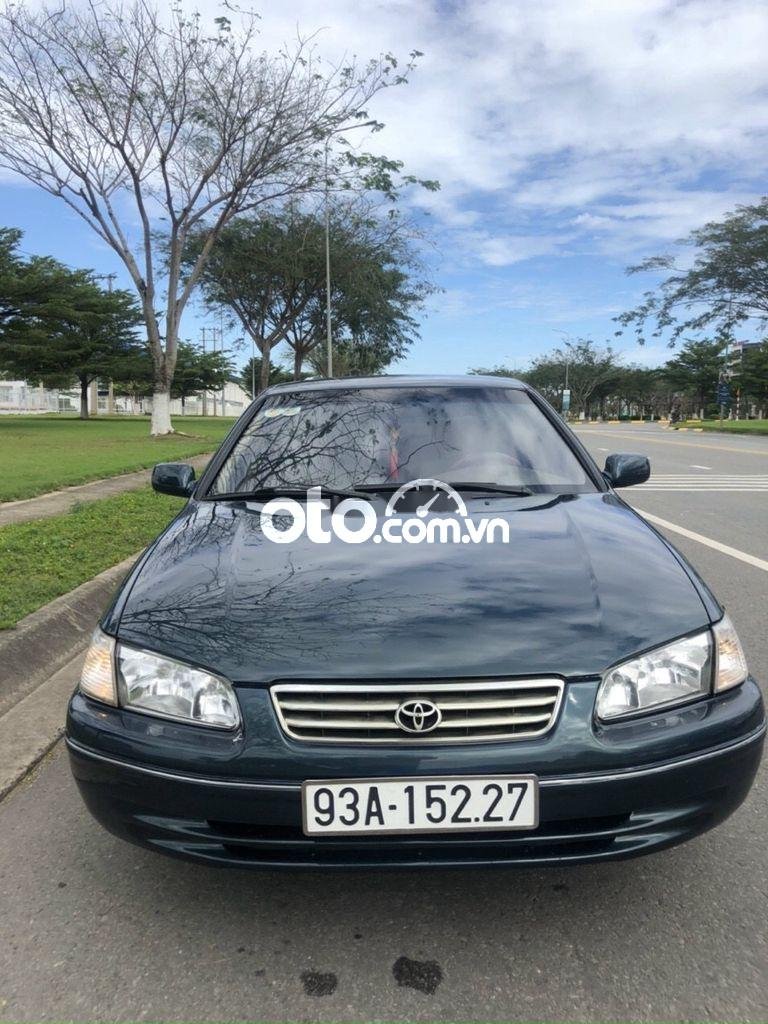 Toyota Camry 1998 - Cần bán Toyota Camry XLI năm 1998, màu đen