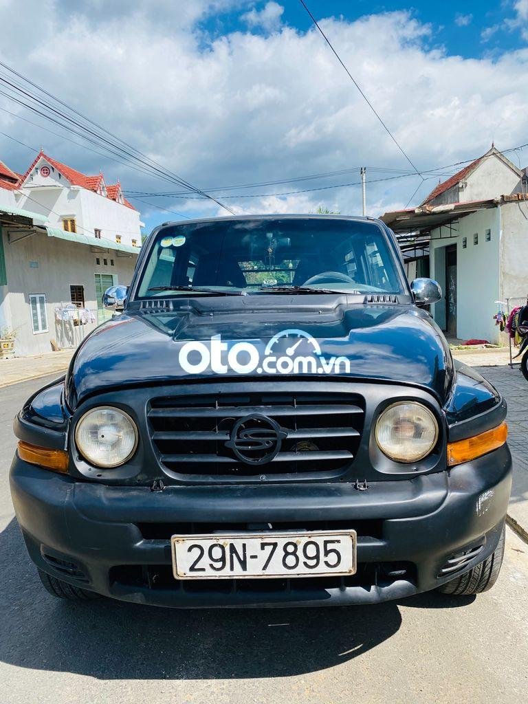 Ssangyong Korando 2002 - Bán Ssangyong Korando MT sản xuất năm 2002, màu đen, nhập khẩu nguyên chiếc còn mới