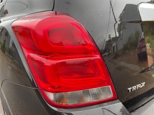 Chevrolet Trax 1.4 Turbo LT 2017 - Bán xe Chevrolet Trax 1.4 Turbo LT năm sản xuất 2017, màu đen