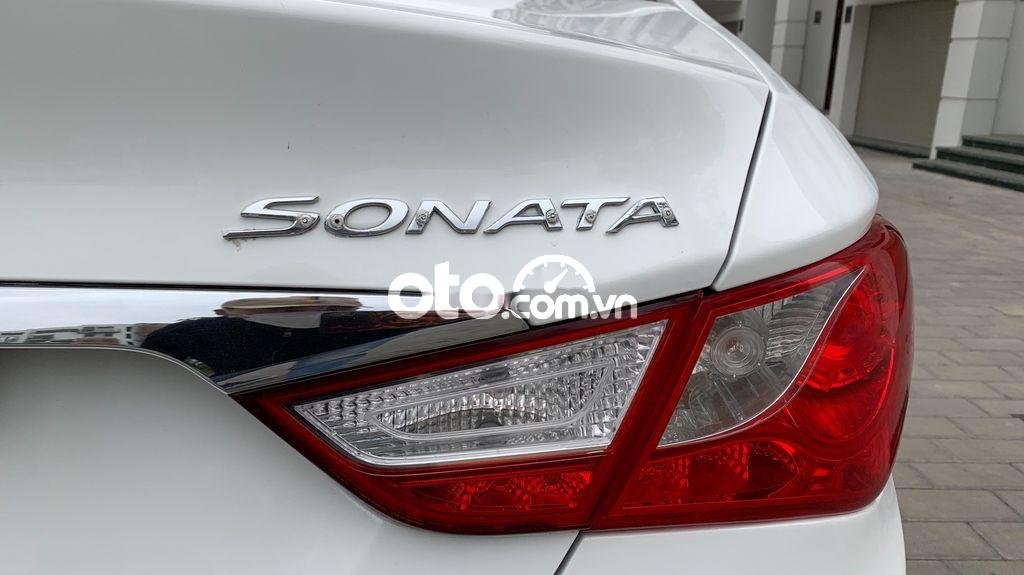 Hyundai Sonata  2.0 AT   2012 - Bán Hyundai Sonata 2.0 AT năm 2012, màu trắng 