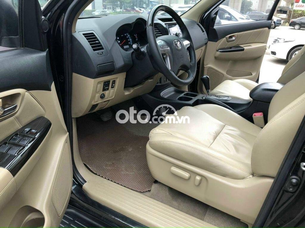 Toyota Fortuner V 2014 - Xe Toyota Fortuner V năm 2014, màu đen giá cạnh tranh