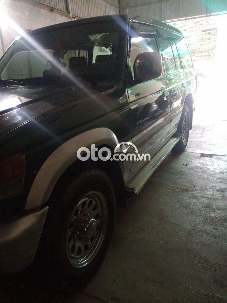 Mitsubishi Pajero 2.4 MT 2001 - Cần bán gấp Mitsubishi Pajero 2.4 MT năm sản xuất 2001