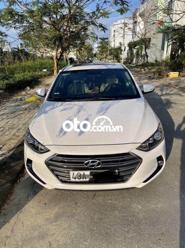 Hyundai Elantra GLS 2.0AT 2018 - Cần bán Hyundai Elantra GLS 2.0AT năm sản xuất 2018, màu trắng