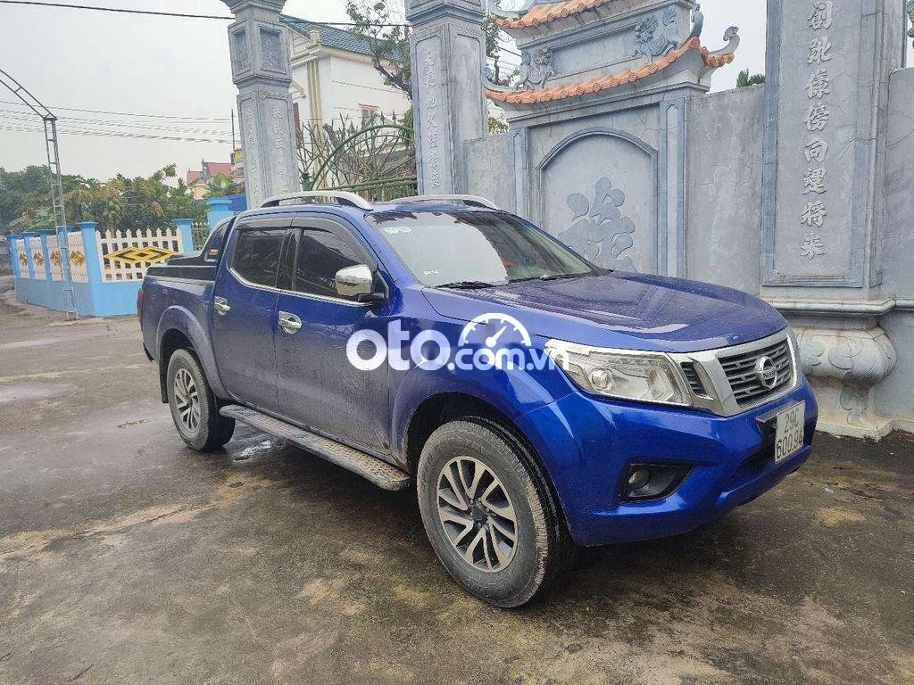 Nissan Navara VL 2015 - Cần bán xe Nissan Navara VL sản xuất năm 2015, nhập khẩu số tự động, giá 515tr