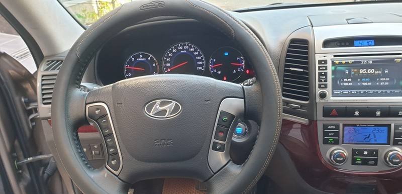 Hyundai Santa Fe MLX 2009 - Cần bán lại xe Hyundai Santa Fe MLX năm sản xuất 2009, màu nâu