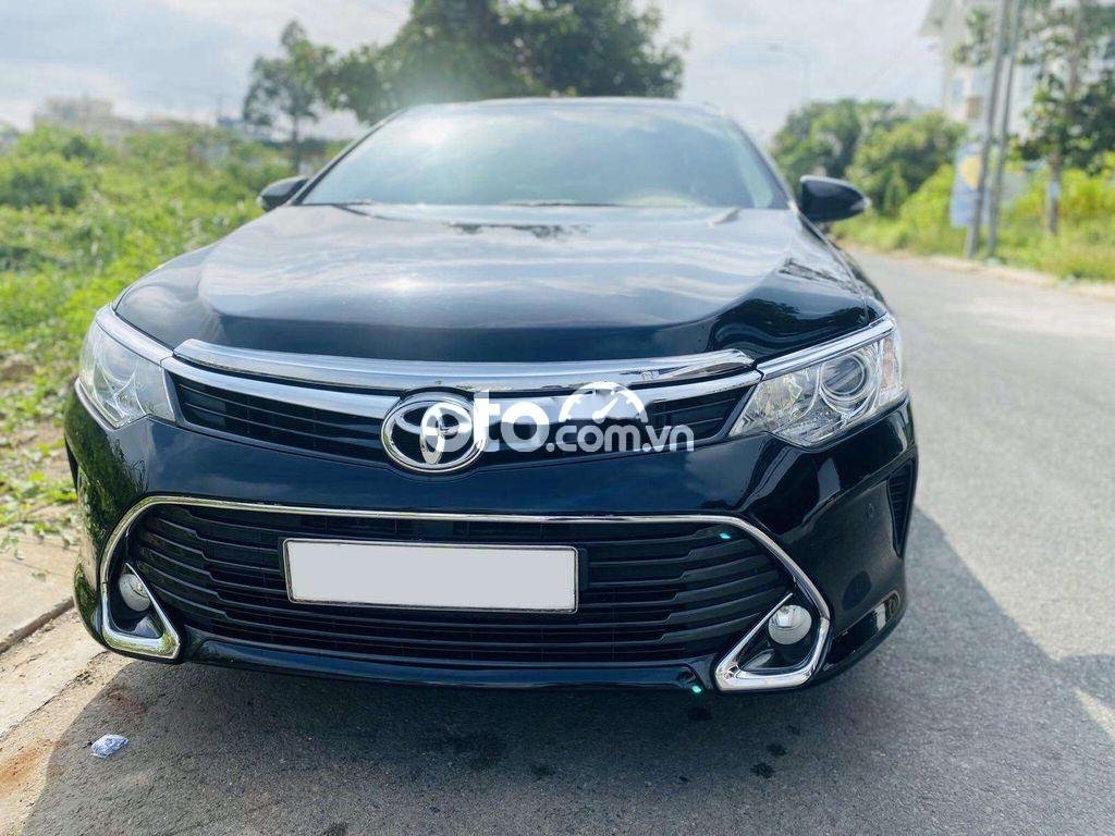 Toyota Camry 2017 - Cần bán xe Toyota Camry 2.5Q sản xuất 2017, màu đen, nhập khẩu